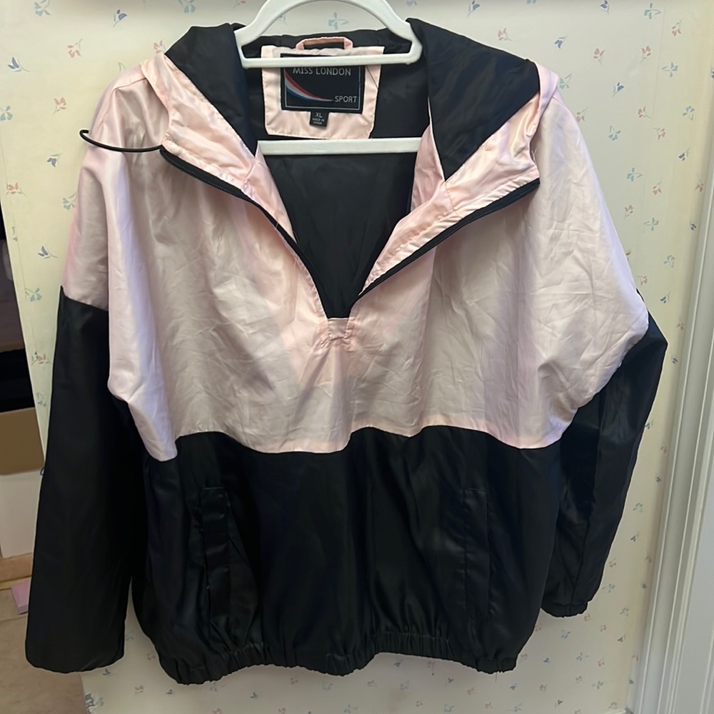 Xl windbreaker